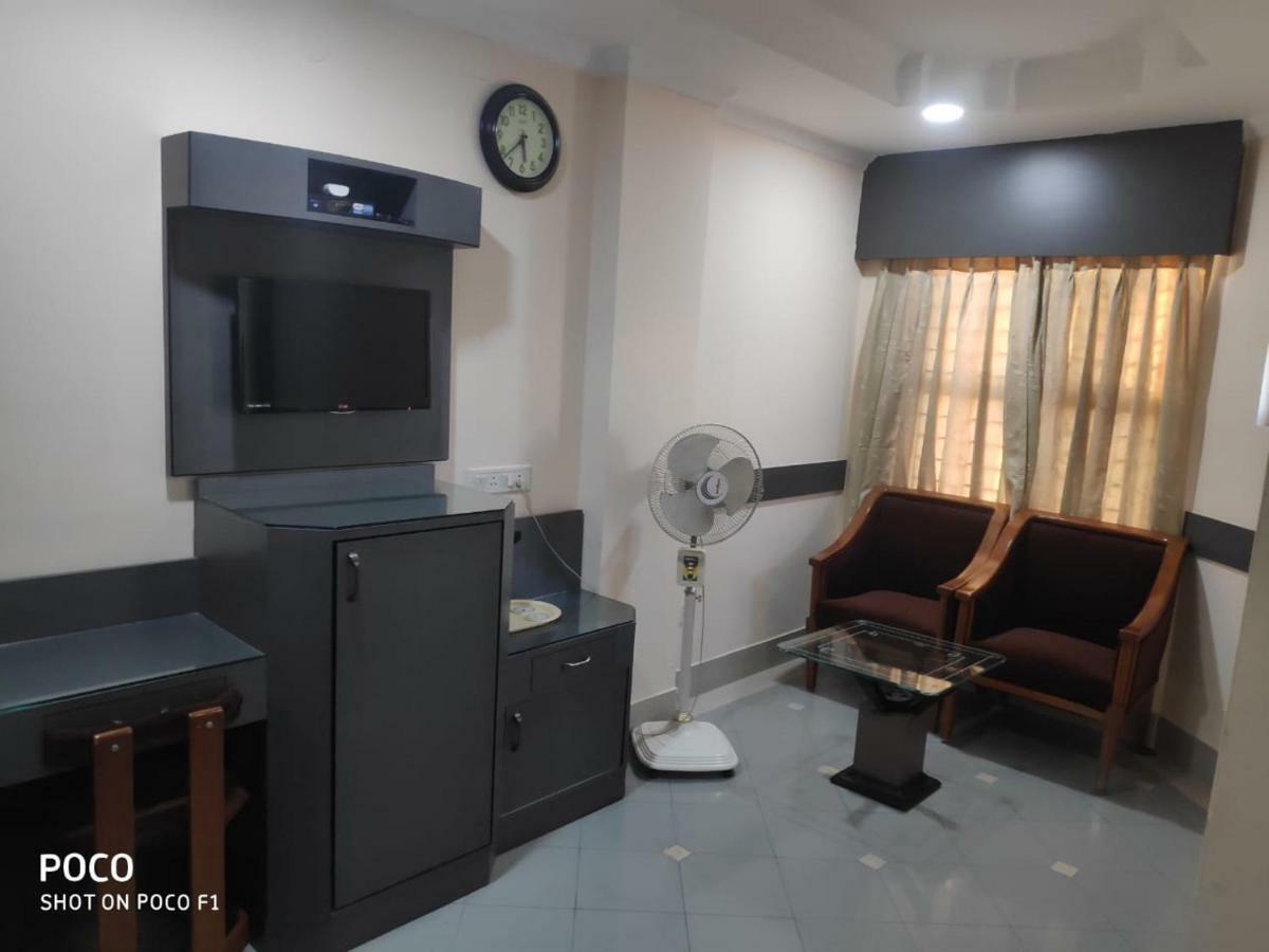 Saraswati Retreat Hotel Bhuvanesvar Kültér fotó
