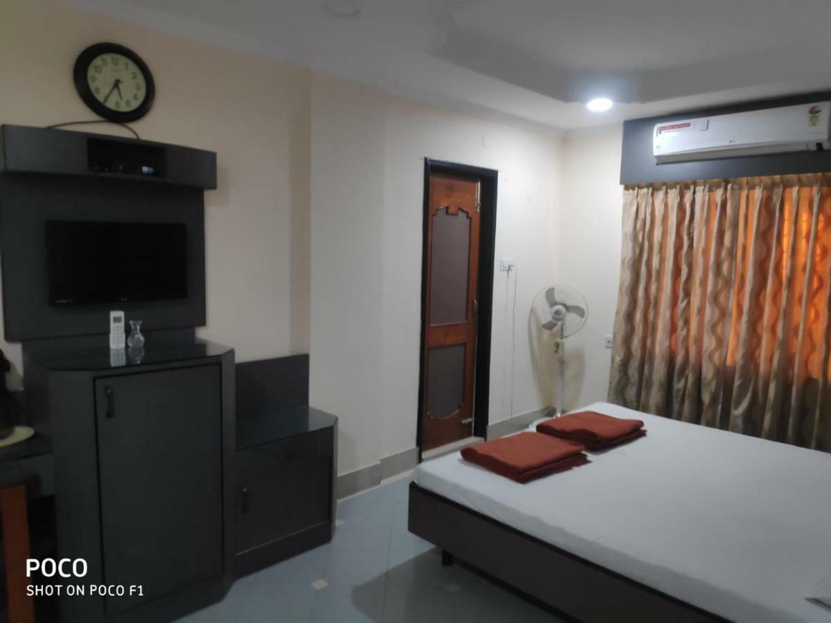 Saraswati Retreat Hotel Bhuvanesvar Kültér fotó